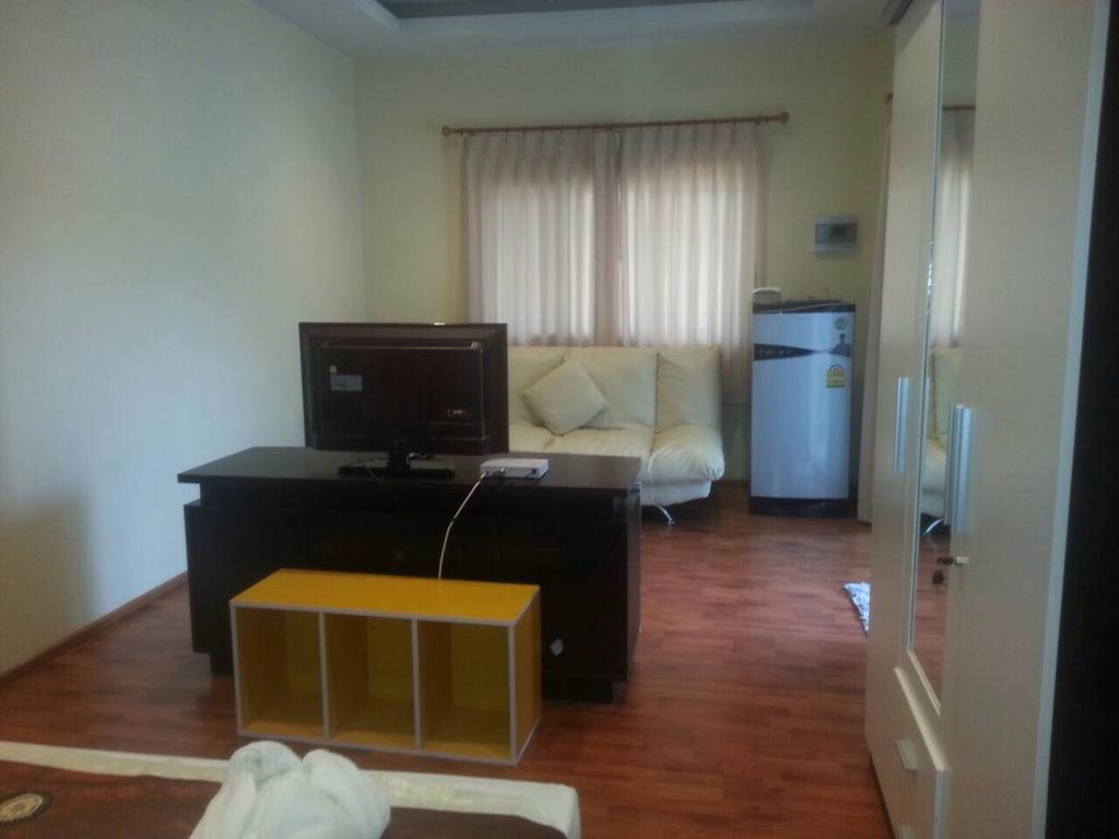 Khanom Garden Suite Δωμάτιο φωτογραφία