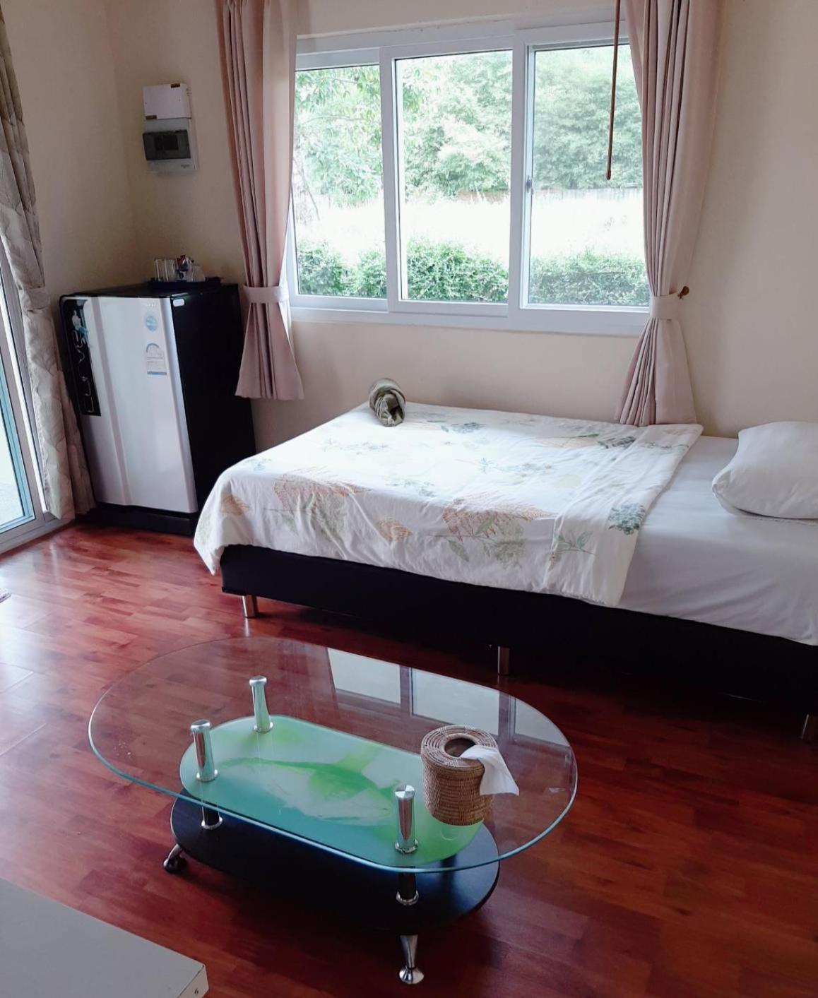 Khanom Garden Suite Δωμάτιο φωτογραφία