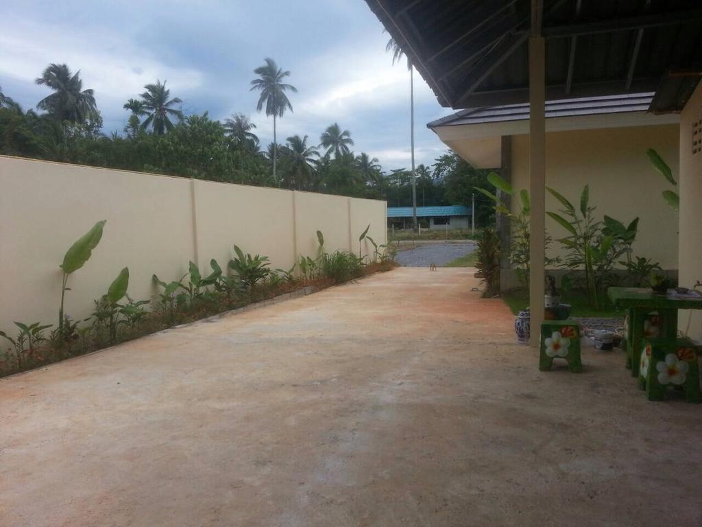 Khanom Garden Suite Δωμάτιο φωτογραφία