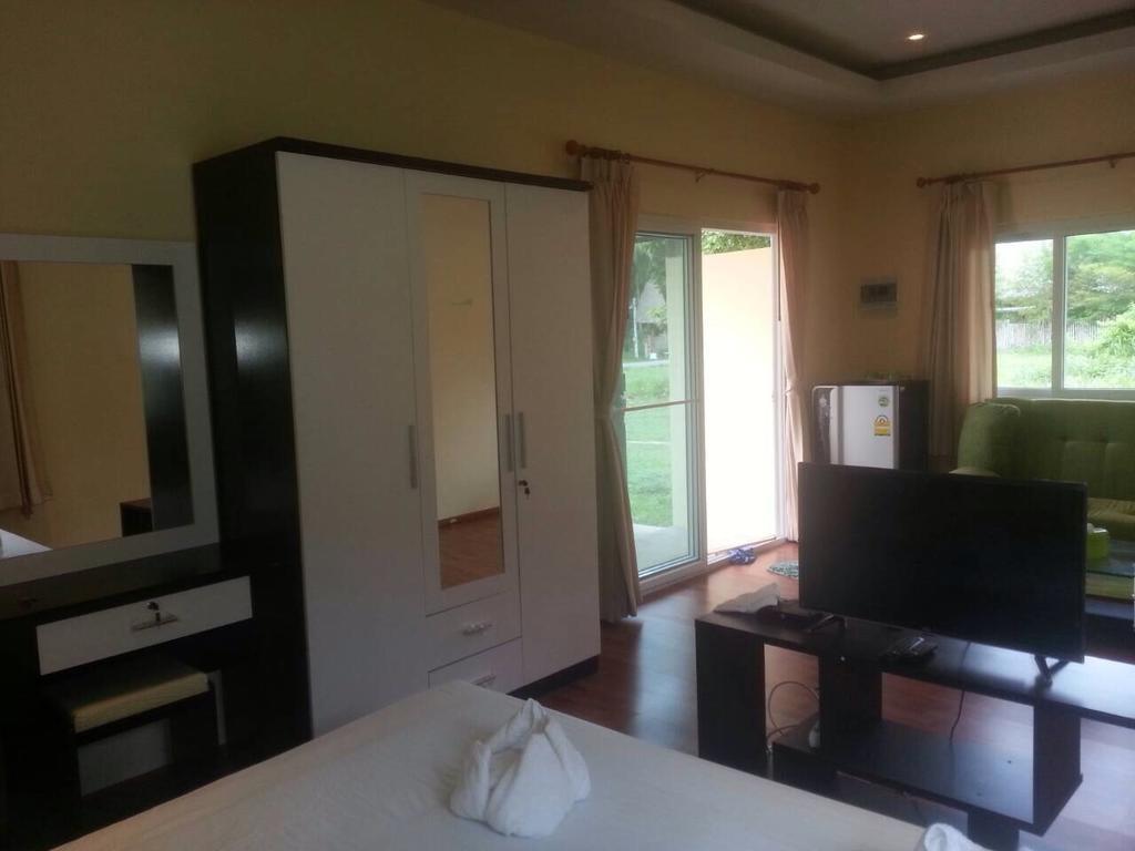 Khanom Garden Suite Δωμάτιο φωτογραφία